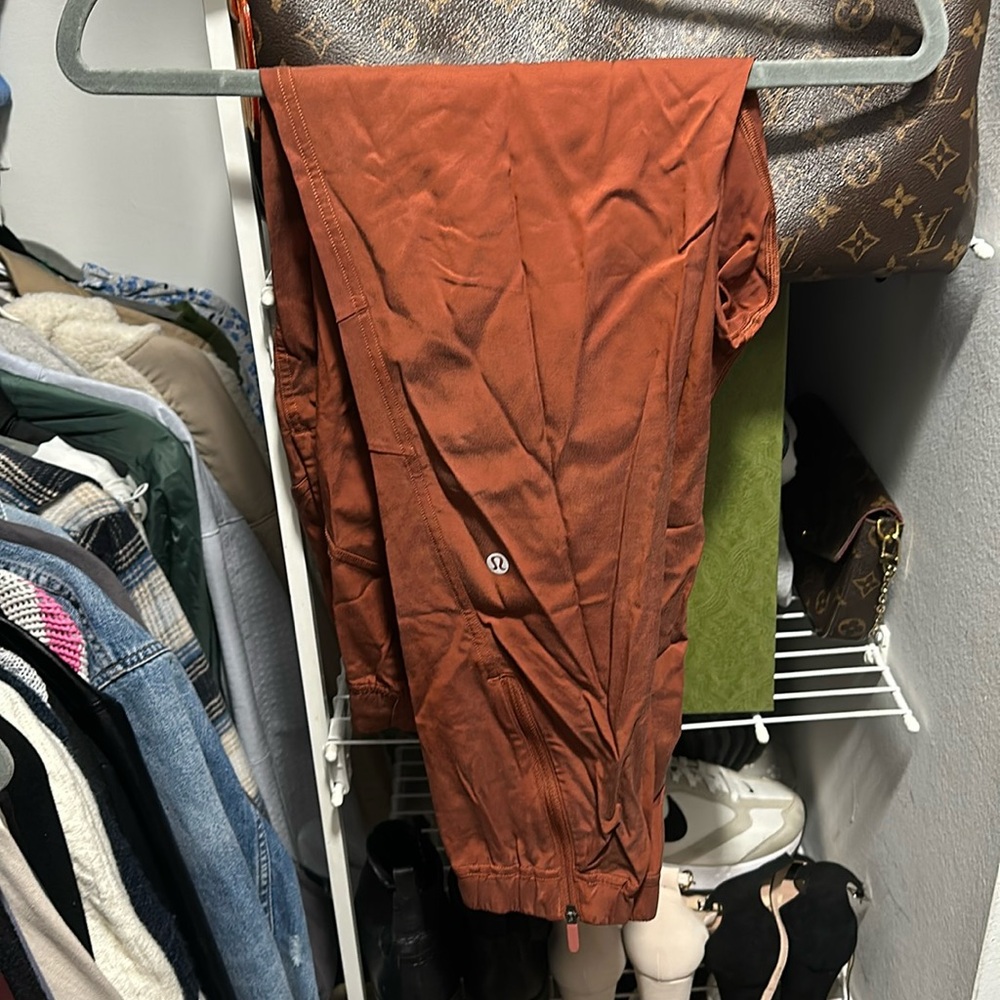 Lululemon dark terracotta Adapted State Joggers size 4
